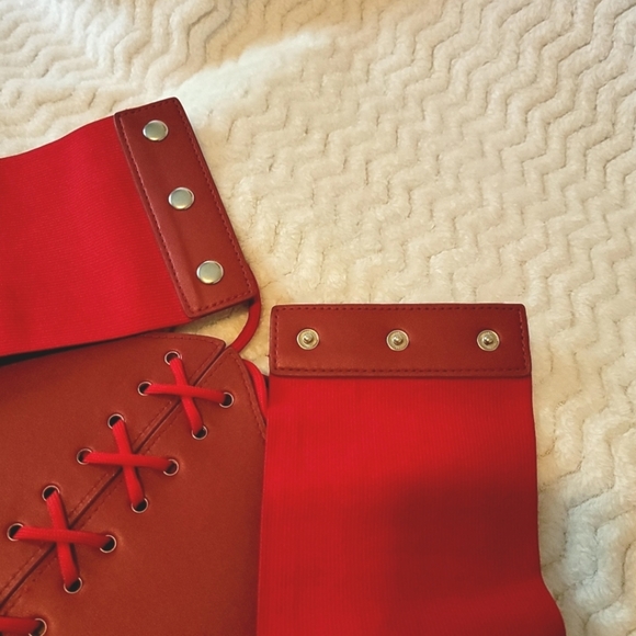New Red Lace Corset‎ Belt Size Small - Picture 5 of 9